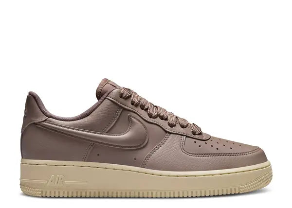 Tênis Air Force 1 feminino '07 'Mink Brown Puffy Swoosh'