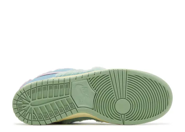 Verdy x Dunk Low SB 'Visty'