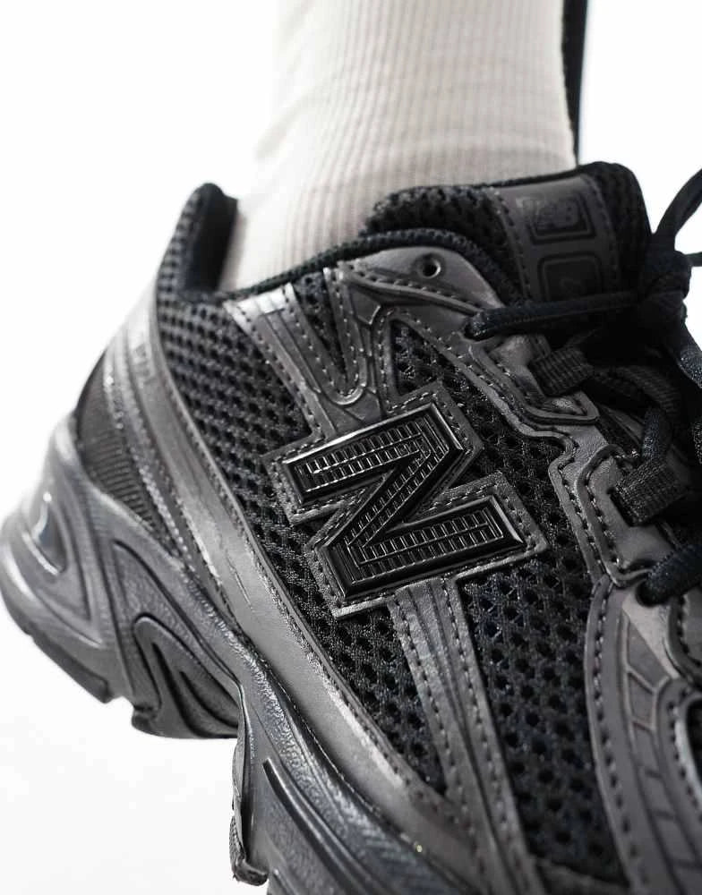 New Balance New Balance 740 'Triple Black'