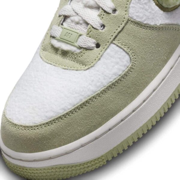 Wmns Air Force 1 '07 LX 'Fleece - Honeydew