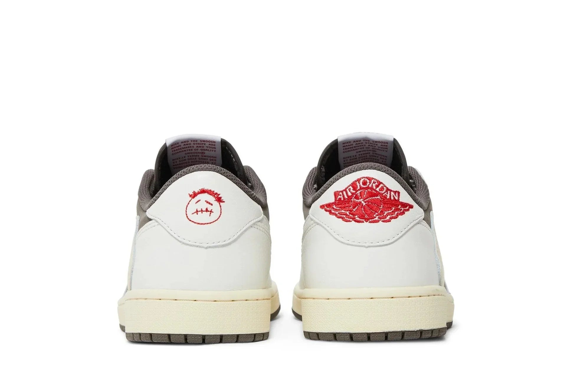 Tênis Travis Scott x Air Jordan 1 Low OG Reverse Mocha Bege