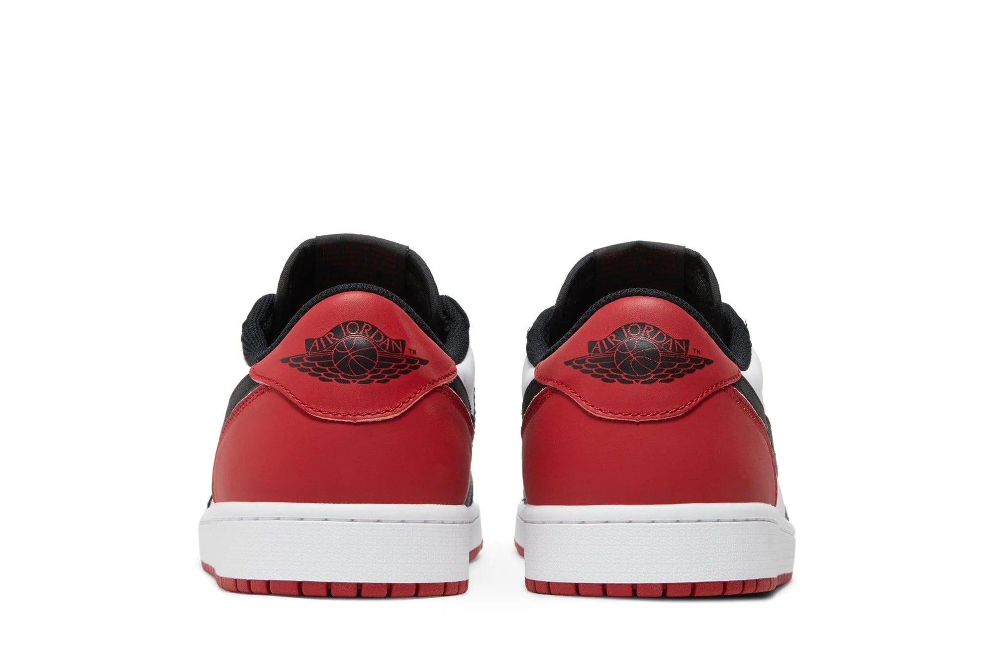 Tênis Air Jordan 1 Low OG Black Toe (2023) Vermelho