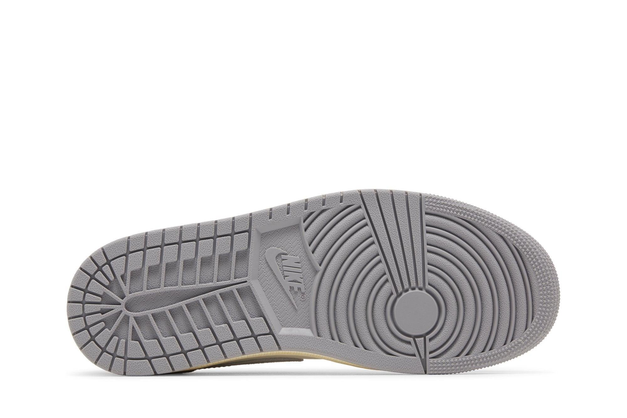 Tênis Air Jordan 1 Retro Low OG 'Atmosphere Grey' Roxo