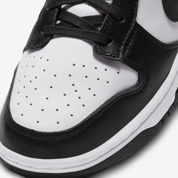 Nike Dunk Low "Panda"