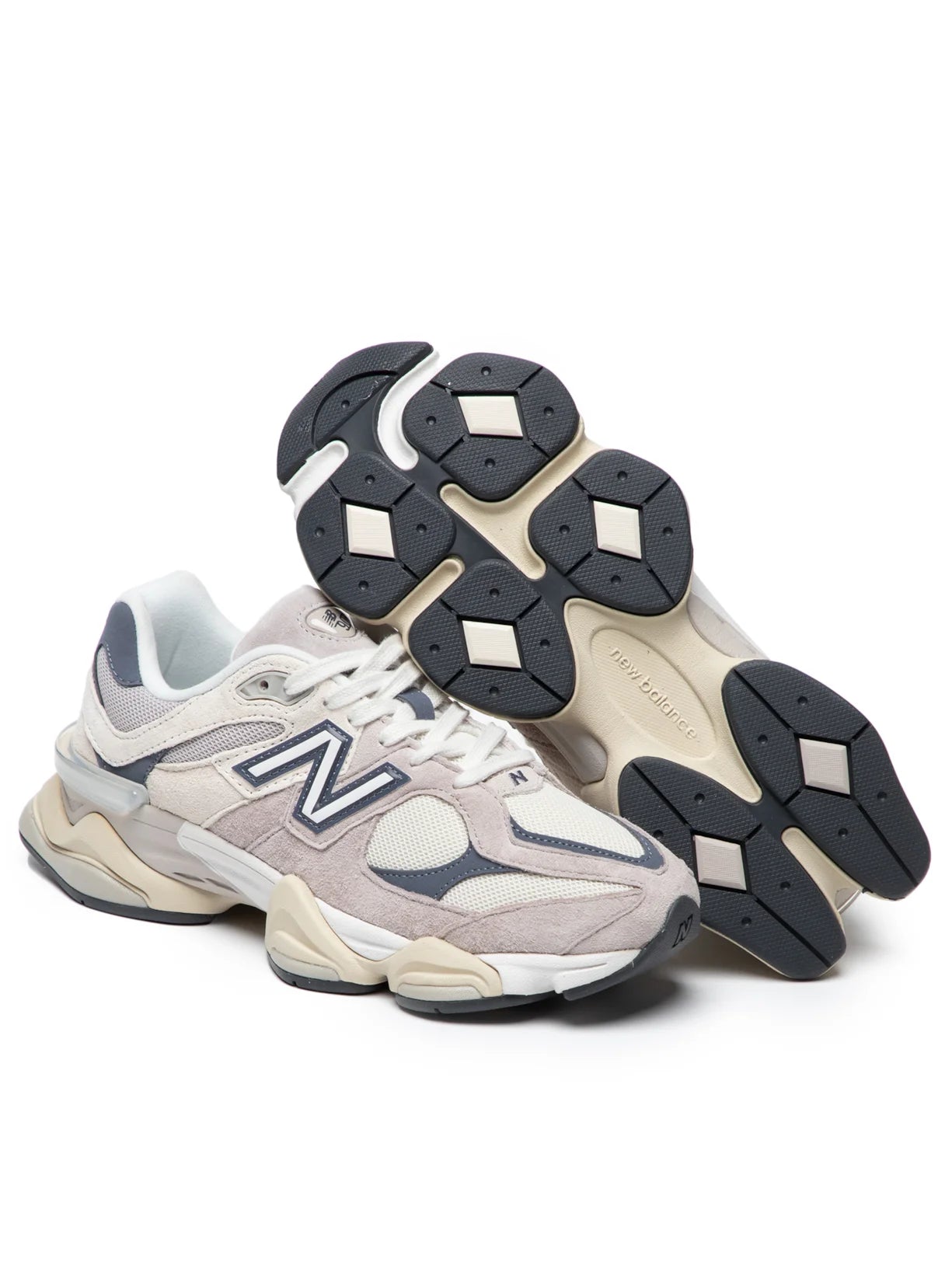 New Balance 9060 - Cinza