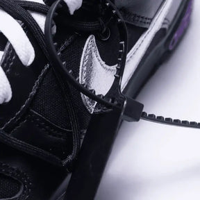Nike SB Dunk Low x off-white 50/50
