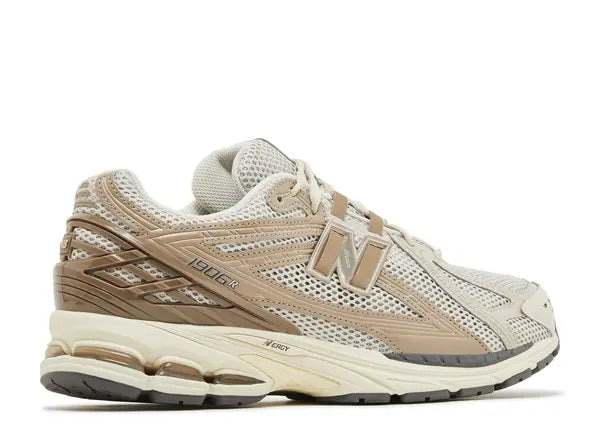 New Balance 1906R Brown