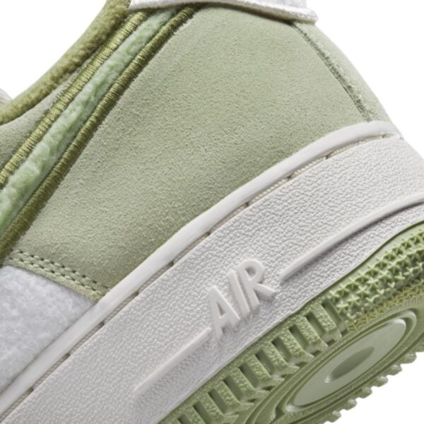 Wmns Air Force 1 '07 LX 'Fleece - Honeydew