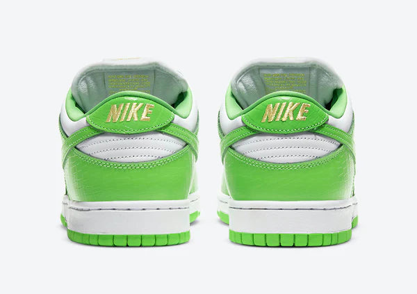 Nike Sb Dunk Low x Supreme "Green Stars"
