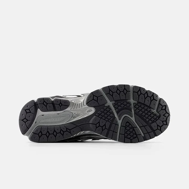 New Balance 1906A Concrete Silver Metallic