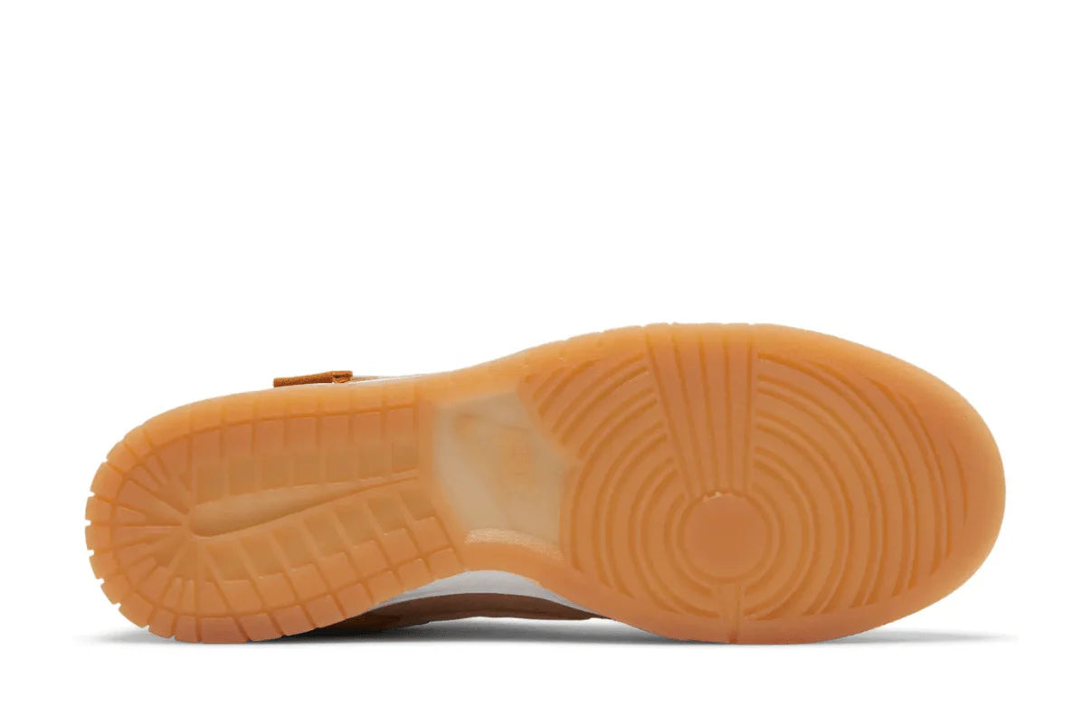 Tênis Nike Dunk Low Teddy Bear Marrom