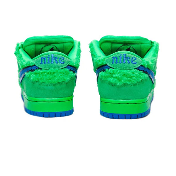 Grateful Dead x Nike SB Dunk Low “Green Bear”