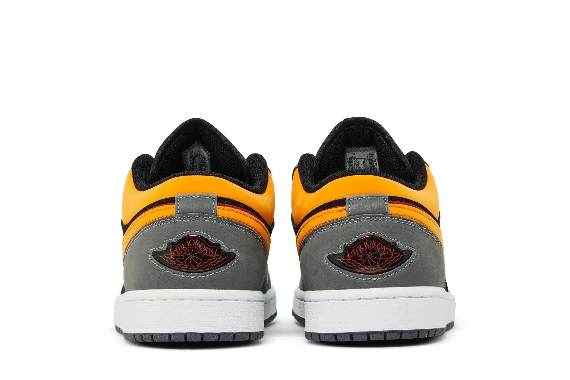 Tênis Air Jordan 1 Low SE Vivid Orange Cinza