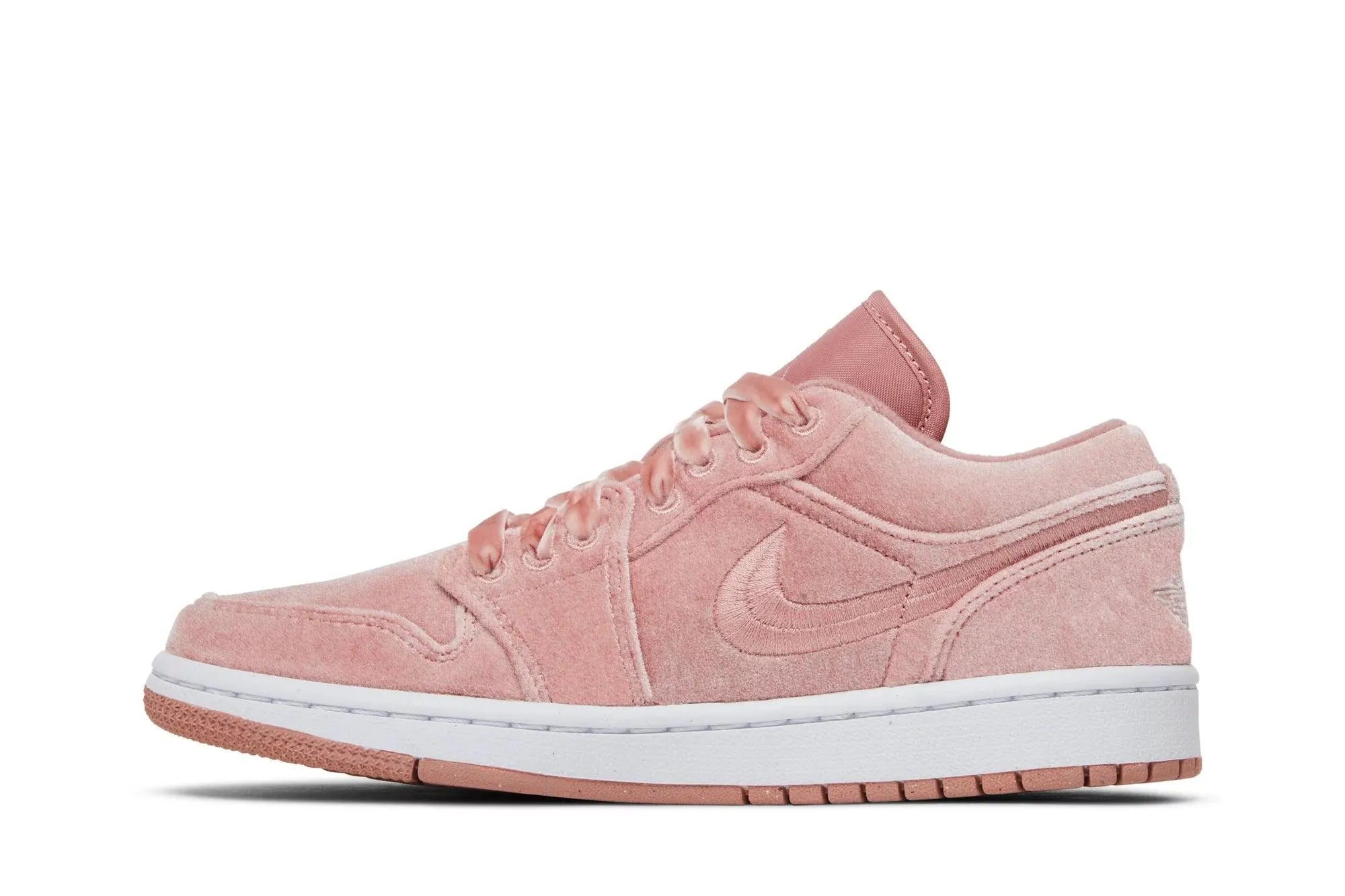 Tênis Air Jordan 1 Low SE Pink Velvet Rosa