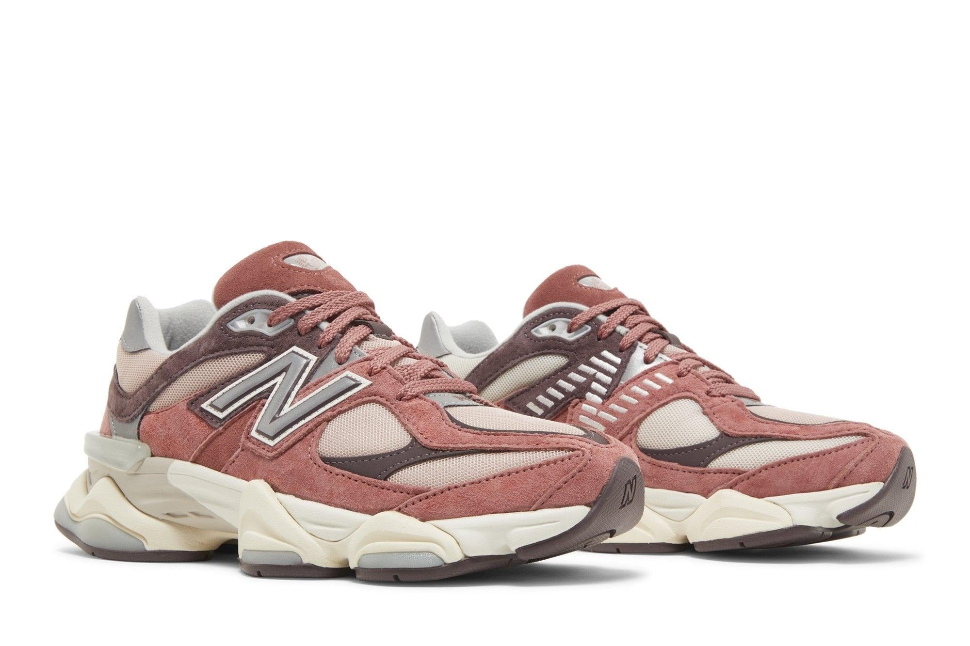 Tênis New Balance 9060 Mineral Red Truffle Rain Cloud Vermelho