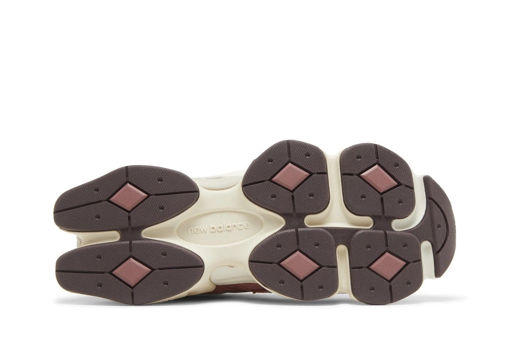 Tênis New Balance 9060 Mineral Red Truffle Rain Cloud Vermelho