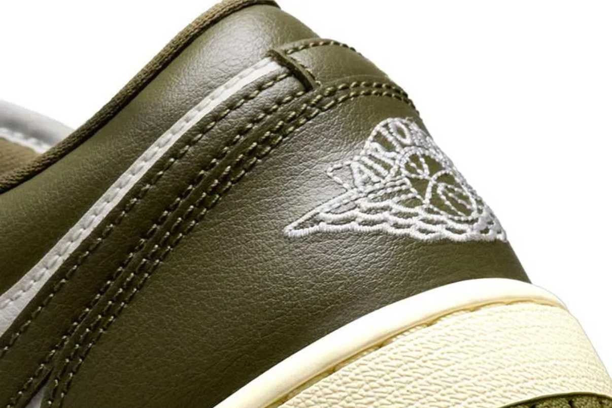 Tênis Air Jordan 1 Low Paris Bege