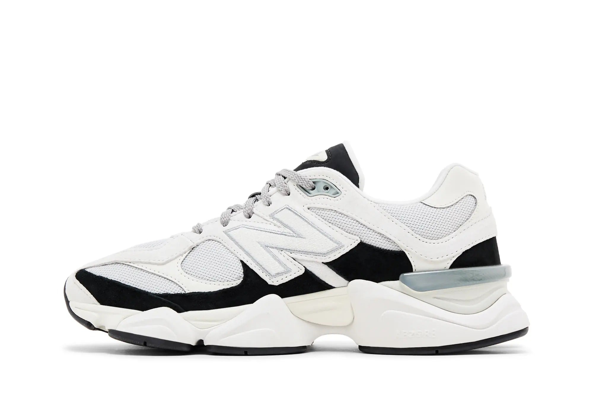 Tênis New Balance 9060 Reflection Black Suede Branco