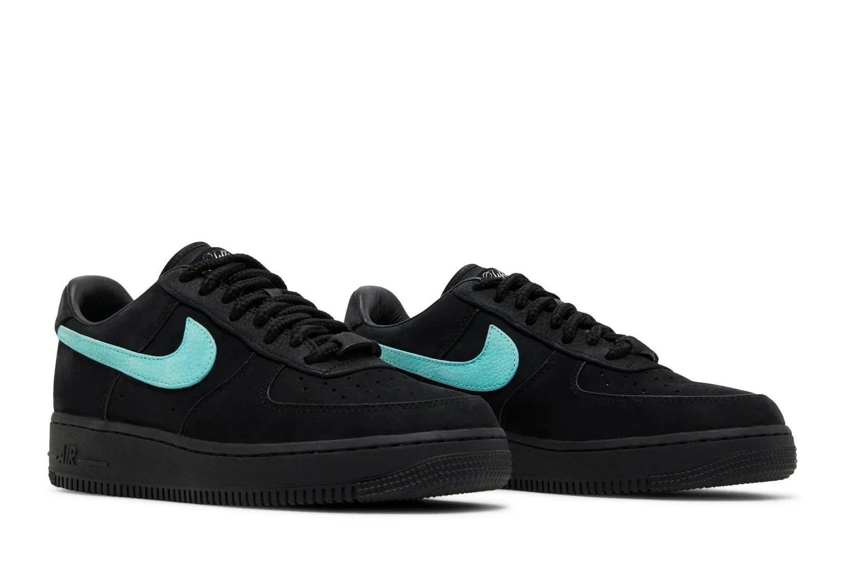 Tênis Tiffany & Co. x Nike Air Force 1 Low 1837 Preto detalhe do solado